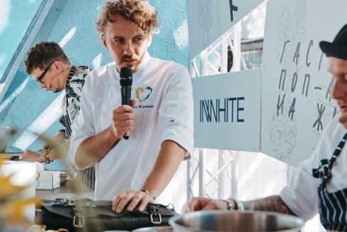 Куди піти у Києві 6-8 жовтня: поп-ап на Житньому ринку, фестиваль Brave wine та виступ Shumei