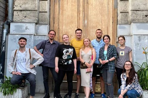 Самое интересное за неделю: История киевлян, которые реставрируют старые городские двери и гид Соломенкой