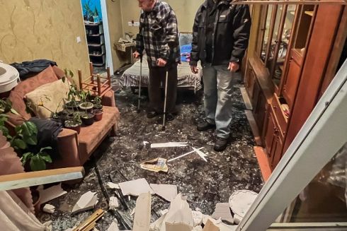 Нічний обстріл Києва балістикою: постраждало 53 людини, уламки впали на лікарню