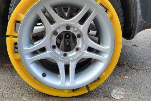 В Україні створили &ldquo;броньовані колеса&rdquo; для пікапів військових: відео