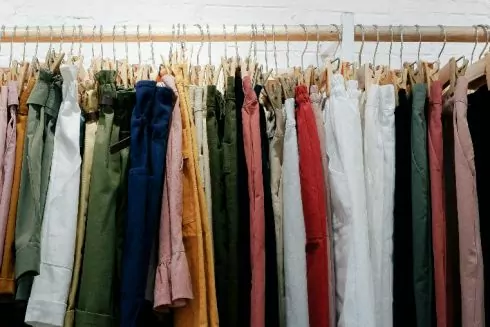 Куди подіти непотрібні речі: Де приймають одяг, книги та стару техніку у Києві