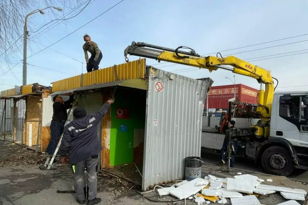 У &ldquo;Київ Цифровий&rdquo; з'явилися опитування про МАФи та зарядні станції для електрокарів