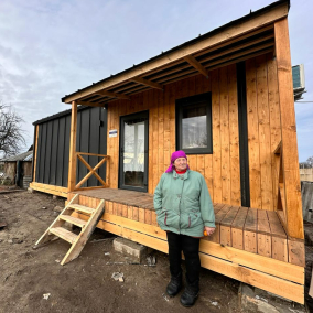 Як команда киян будує модульні будиночки для тих, хто втратив дім під час війни