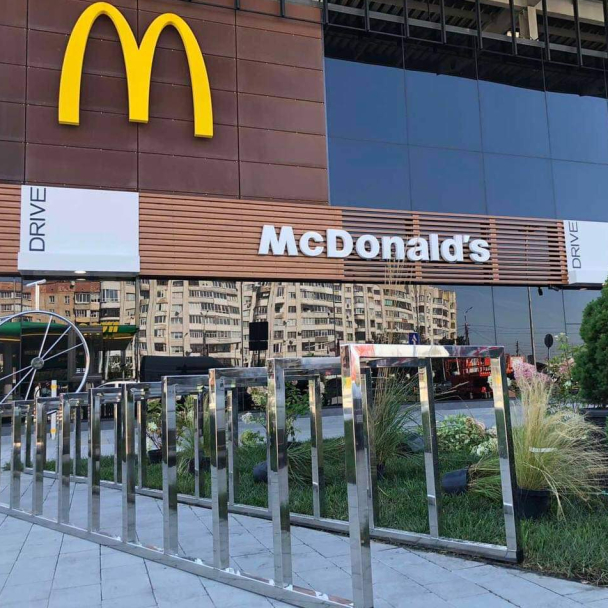У Львові збудують новий McDonald’s зі сквером: як він виглядатиме