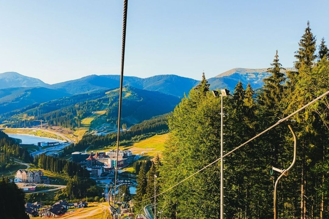 Літній відпочинок у Карпатах 2024 від Буковелю до Квасів