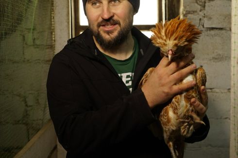 Як фермер з Харківщини відновлює господарство після окупації та збирає мільйони переглядів на YouTube