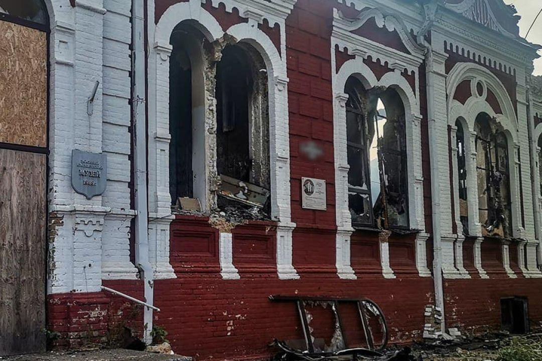 Росіяни знищили історичну будівлю музею у Гуляйполі, де зберігалися речі Нестора Махна