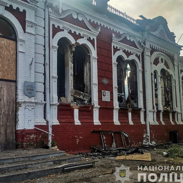 Росіяни знищили історичну будівлю музею у Гуляйполі, де зберігалися речі Нестора Махна