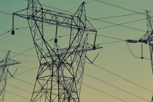 Укренерго вводить екстрені графіки відключень світла, у Києві розгортають Пункти незламності