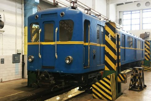 Між станціями "Деміївська" та "Либідська" проїхався пробний поїзд з вагоном-лабораторією: фото