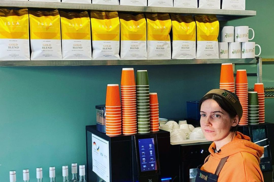 “Завертай”: Історія переселенців, які відкрили смарт-ресторан у Бучі