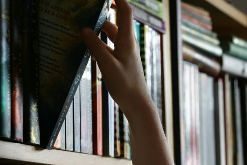 Куди віднести старі радянські книжки у Києві і долучитися до благодійності