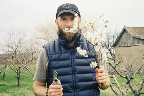 Як садотерапія допомагає підтримувати людей під час війни: Володимир Кадигроб &ndash; про психологічну програму &ldquo;Сади стійкості&rdquo;