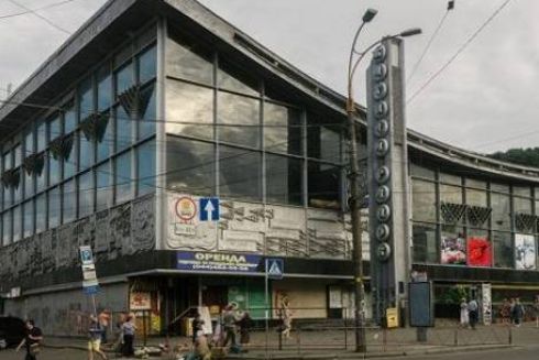 Житній ринок частково здадуть в оренду: що там буде