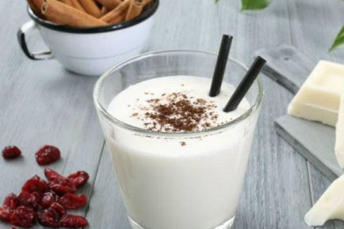 6 рецептів новорічних напоїв для тих, хто не вживає алкоголь