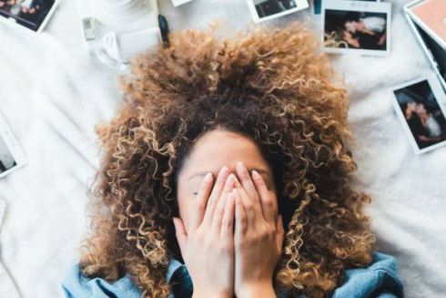 Как не чувствовать себя лузером из-за того, что в соцсетях все выглядят успешными