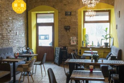 На старом месте: веганский ресторан КОЛО в историческом доме на Ильинской