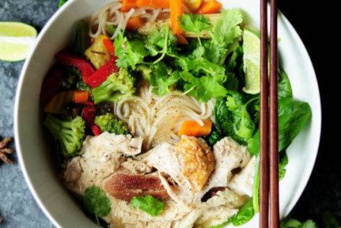 9 мест в Киеве, где готовят вкусный суп фо