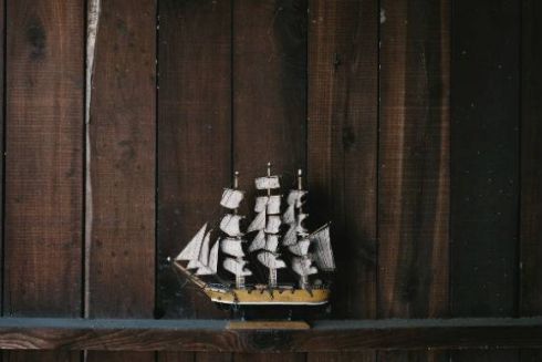 Лучшее за неделю: электроскутер вместо Харлея, работа стюардом, вьетнамская кухня и украинские сыры