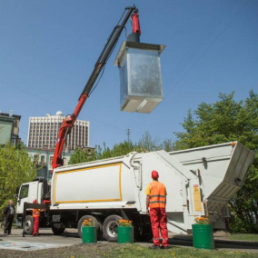 В Києві встановлюють підземні сміттєві баки