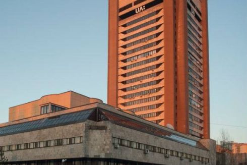 Коворкінг, вечірки та кінопокази: Хто і навіщо змінює Київський телецентр