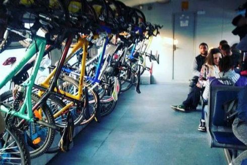 Из Львова на Закарпатье ходят поезда с веловагонами