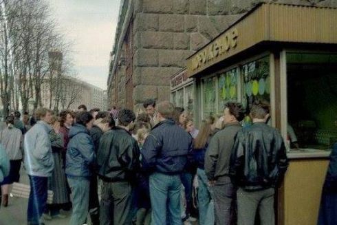 Найкраще за тиждень: Як жили кияни у 90-х та проєкти громадського бюджету