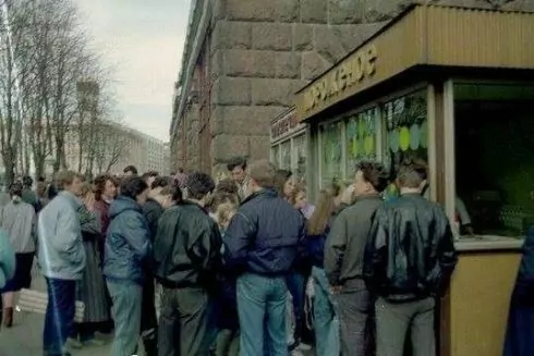 Найкраще за тиждень: Як жили кияни у 90-х та проєкти громадського бюджету