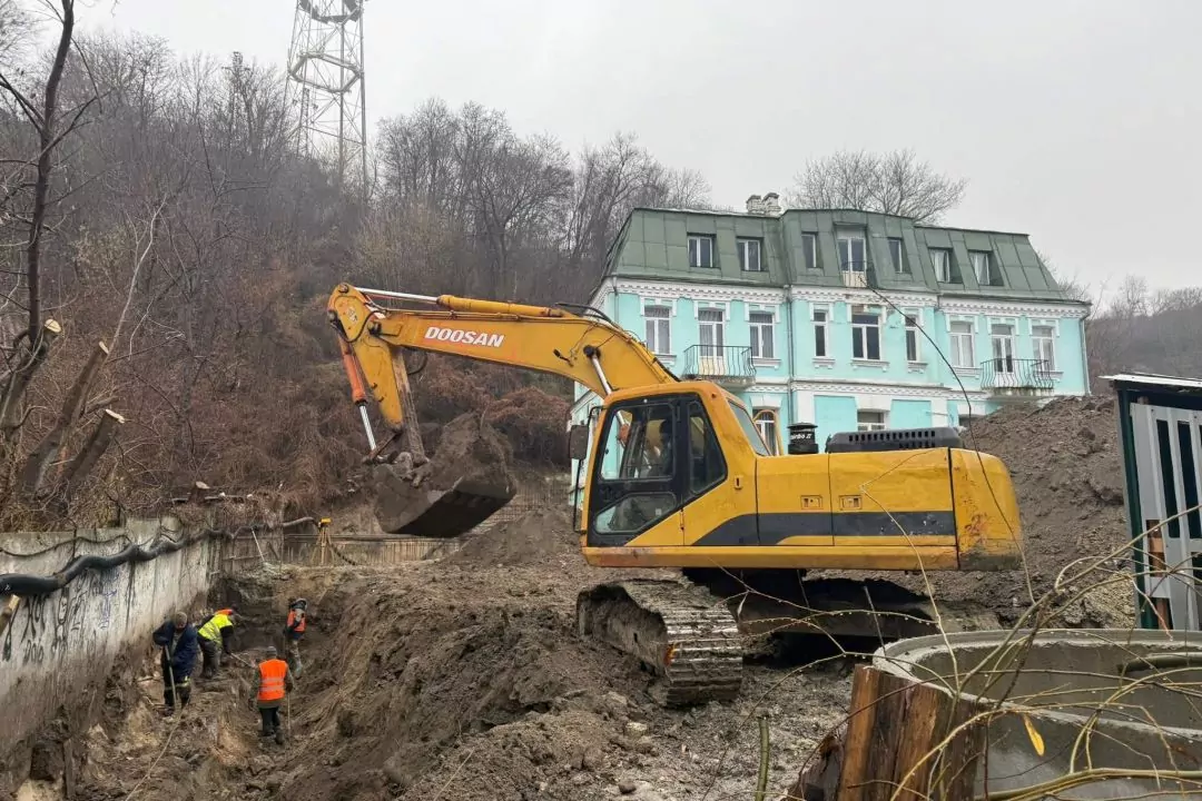 КМДА наказала зупинити будівельні роботи на Подолі через загрозу пам'ятці