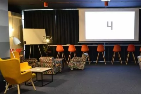 На месте старого читального зала в КНУ открыли коворкинг