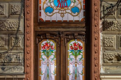 В Одесі відреставрували 140-річні двері будинку князя Урусова: фото