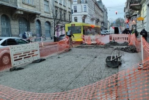 У центрі Львова облаштують велосипедну смугу