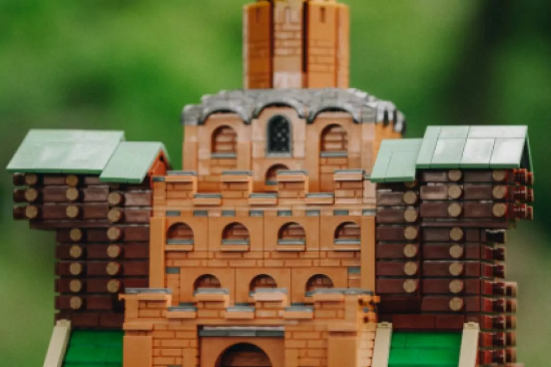 Київські Золоті ворота та інші пам&rsquo;ятки України відтворили з Lego