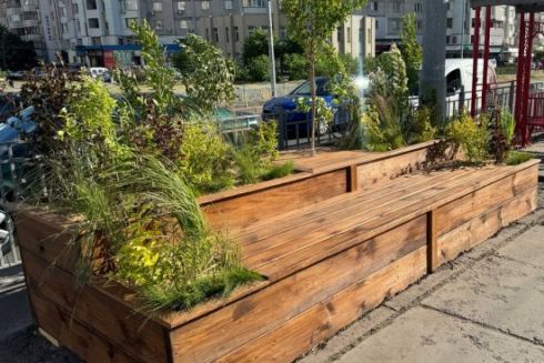 На Позняках встановили парклет: як він виглядає