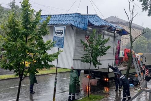 На Пріорці демонтували незаконні МАФи. Замість них облаштують зону відпочинку