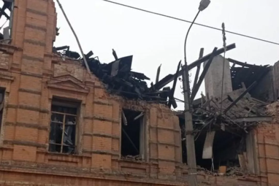 У Харкові росіяни зруйнували 100-річну будівлю коледжу