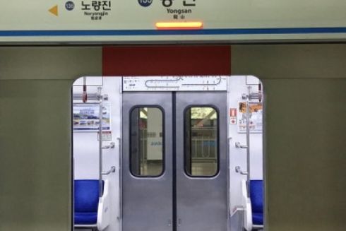 Петиція про встановлення захисних екранів в метро набрала необхідні голоси