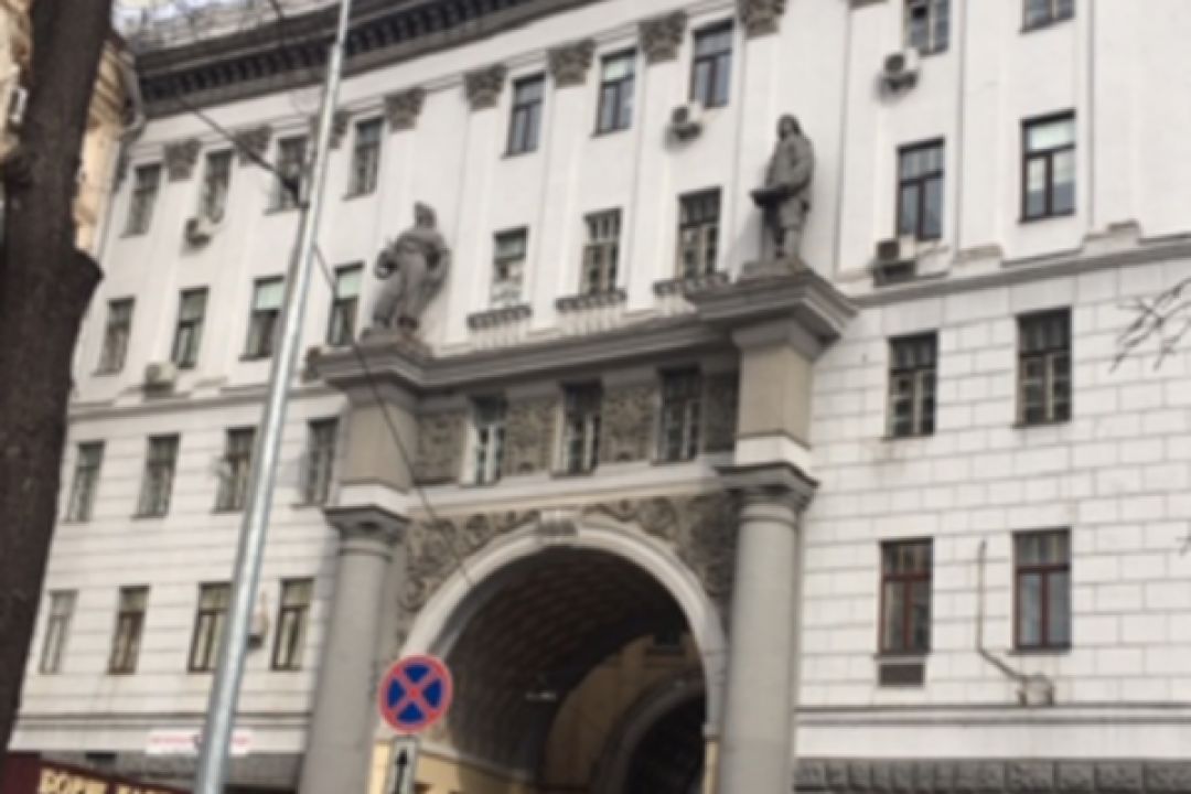 Будівлю банку "Хрещатик" продали на 160 млн гривень дешевше за ринкову вартість