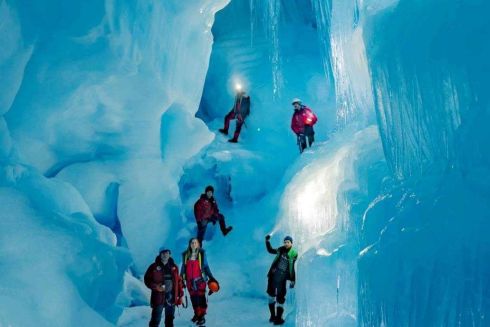 Украинские полярники нашли «потерянную» пещеру в Антарктиде