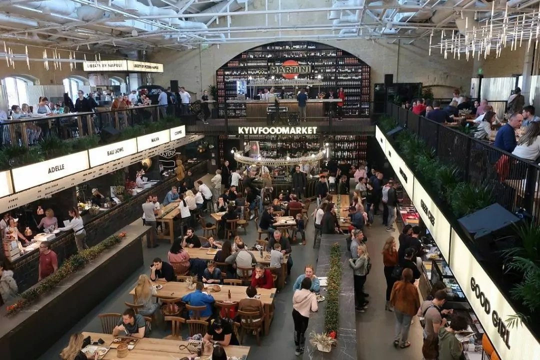 Нові формати, нові заклади: Kyiv Food Market повертається до роботи