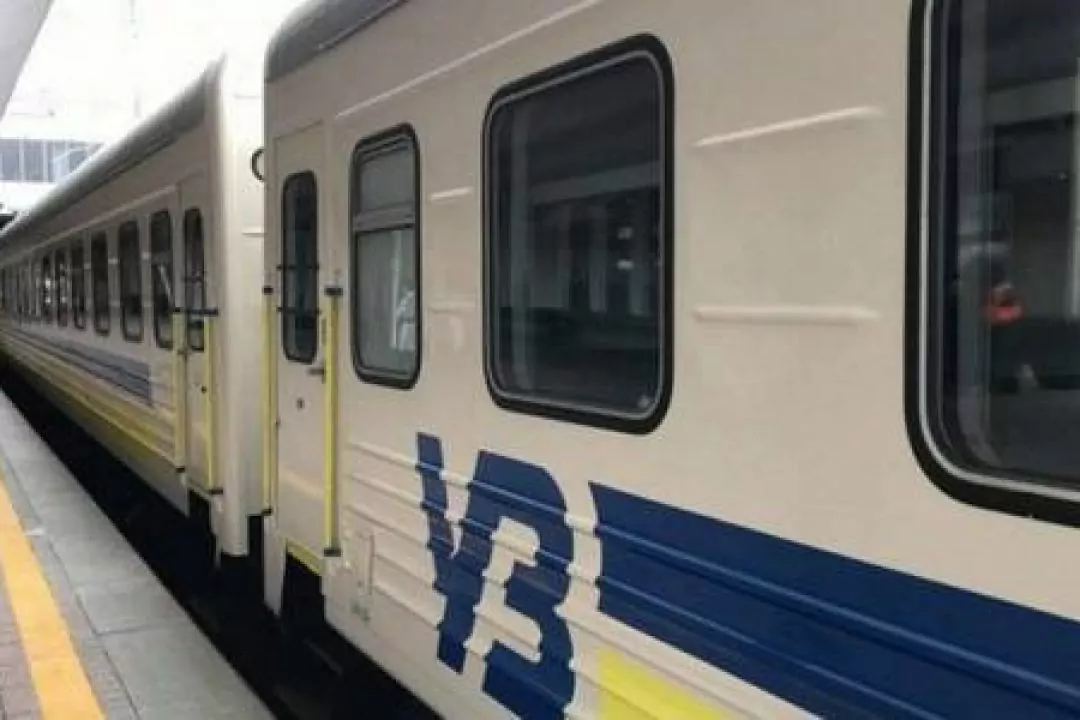 Не більше двох осіб в купе й антисептики у вагонах: нові правила &laquo;Укрзалізниці&raquo;