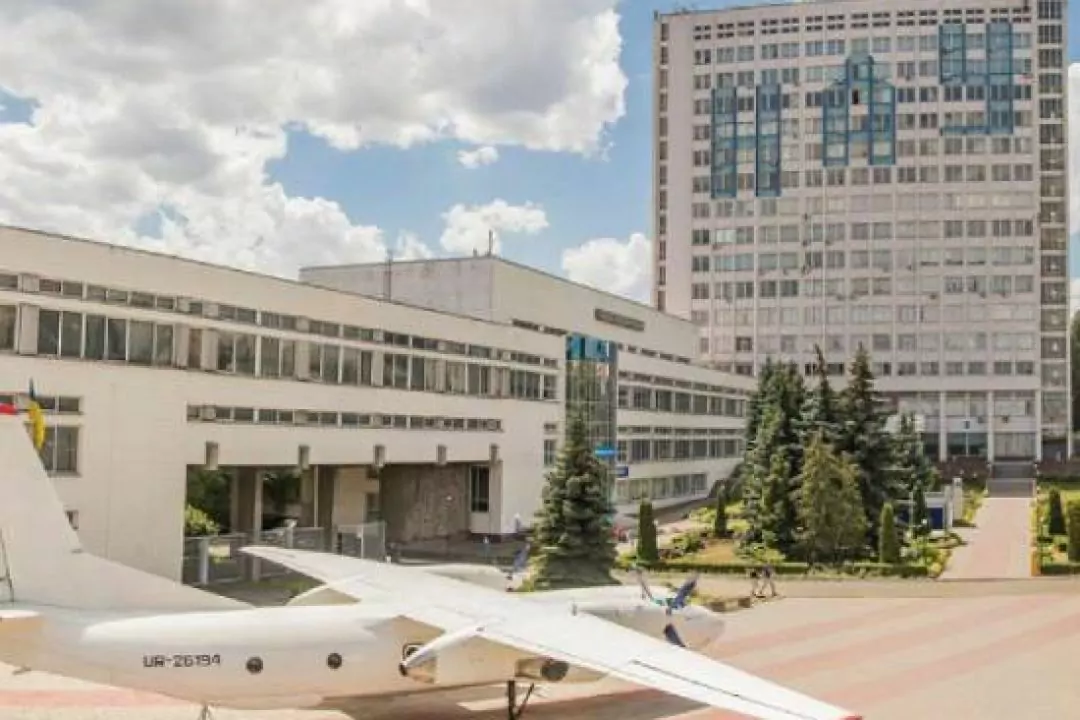 Дозвіл на будівництво 14 житлових комплексів на території НАУ скасовано