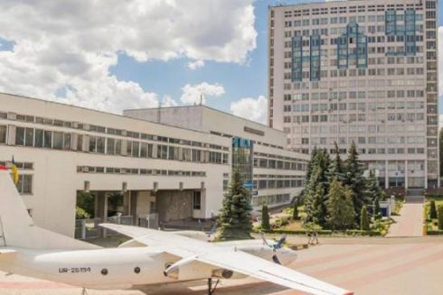 Дозвіл на будівництво 14 житлових комплексів на території НАУ скасовано