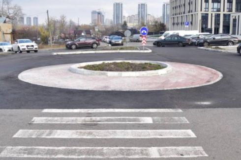 На Дарниці облаштували нову кільцеву розв&rsquo;язку: фото