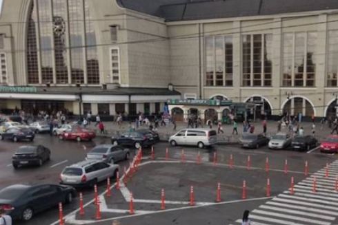 Проєкт реорганізації руху транспорту на Вокзальній площі вдосконалили: як саме