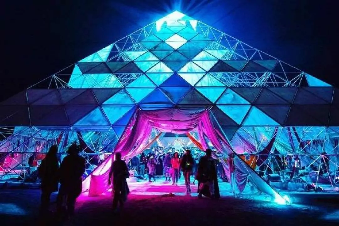 Украинцев приглашают вместе создать масштабную работу для Burning Man