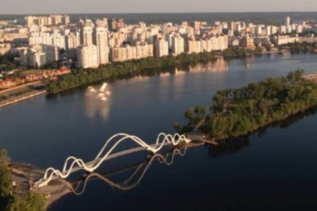 На Оболонському острові встановлять МАФи з фастфудом