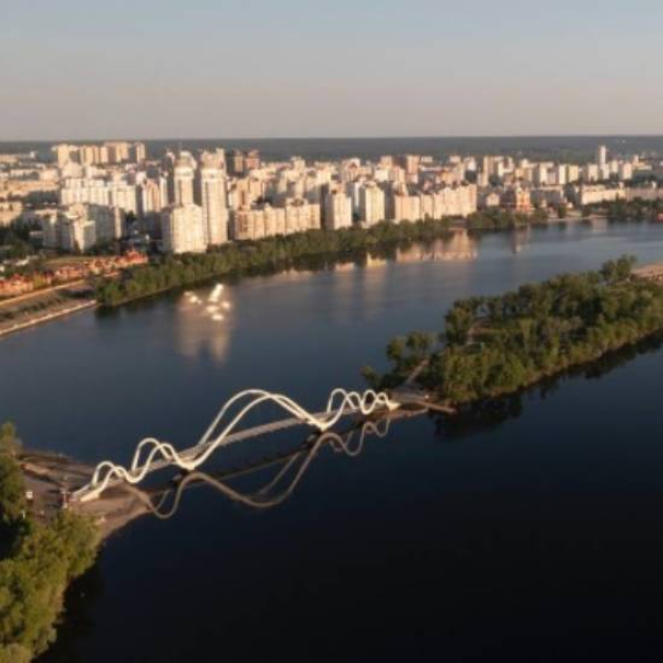 На Оболонському острові встановлять МАФи з фастфудом