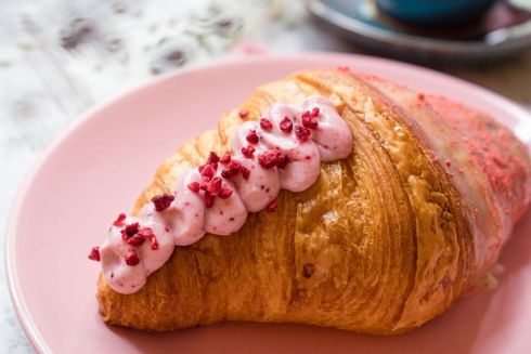 Авторська кава, десерти та коктейлі. У центрі Києва відкрилася кав'ярня With Love