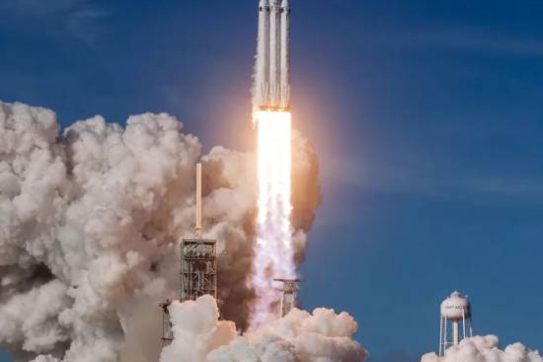 Українська компанія з Нікополя поставила труби для ракет SpaceX